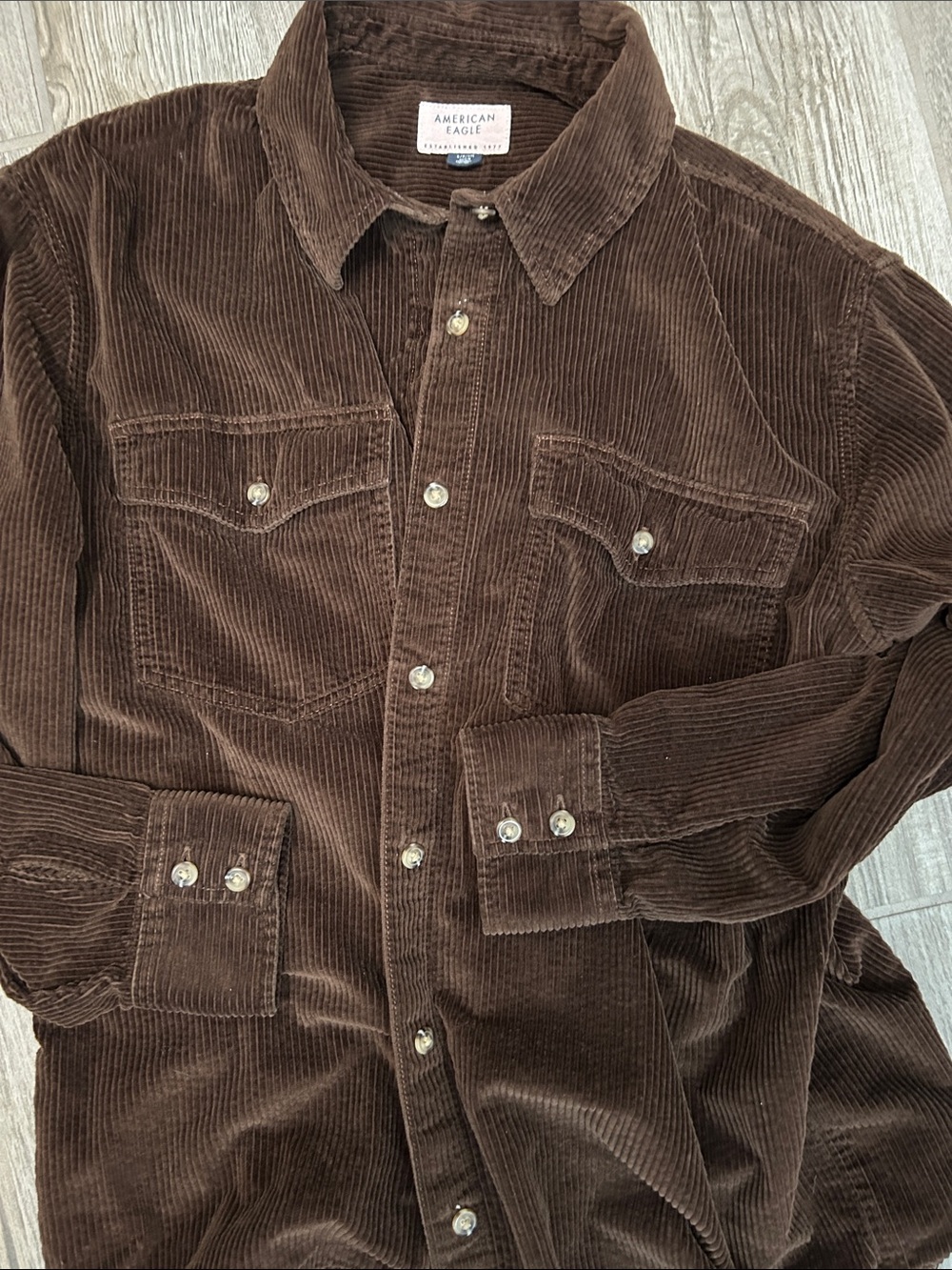 American Eagle S corduroy shirt long sleeve collared button up